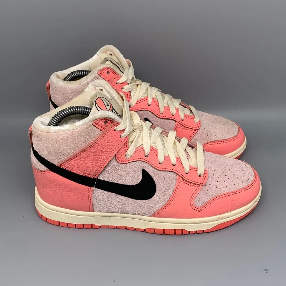 Nike Dunk High Hoops Pink‎ Basketball Shoes DX3359‑600 Women’s Sz 6.5 EU 37.5
